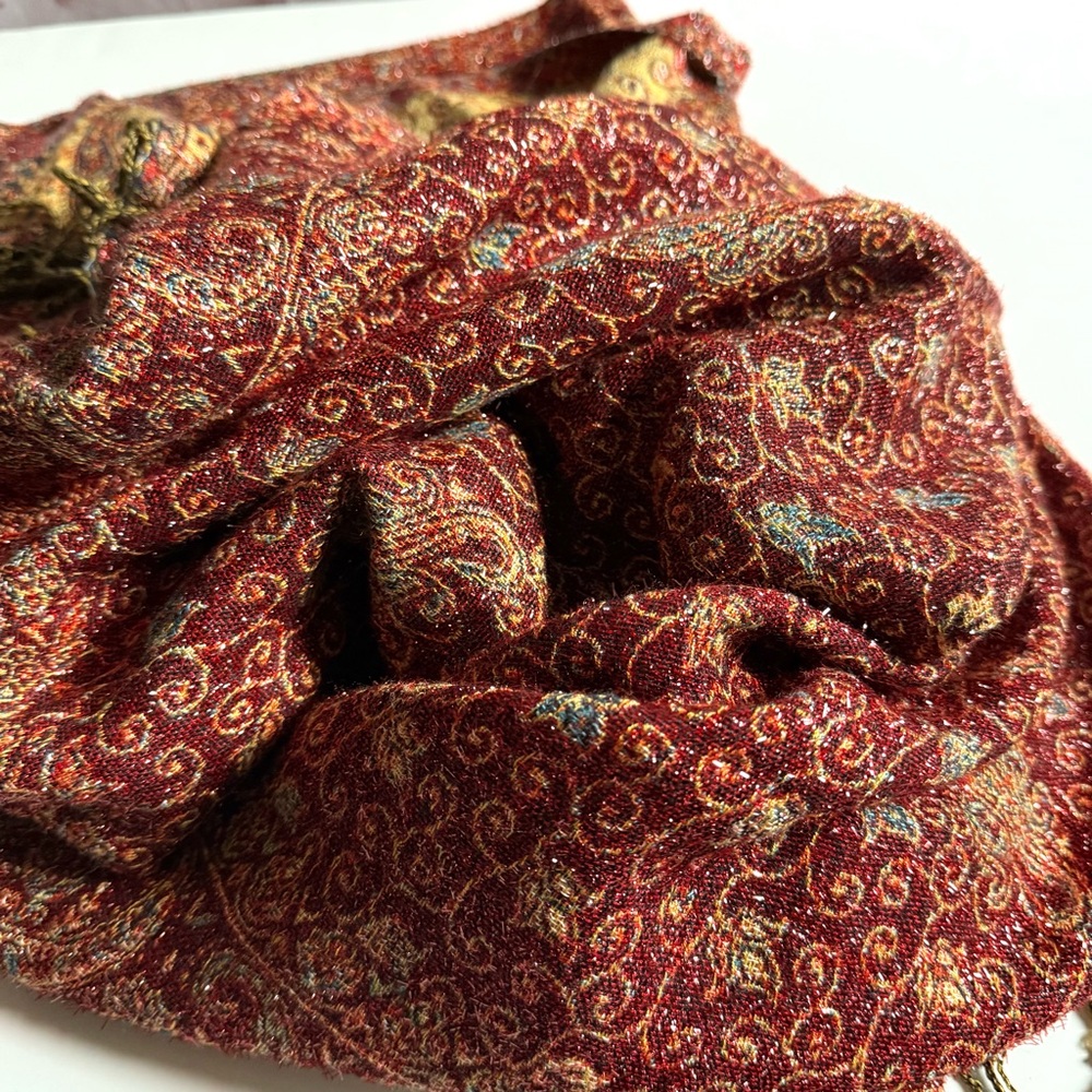 BINDYA 27” x 73” Metallic Thread Rust Gold Jaal Paisley 
Reversible Shawl Wrap - Picture 15 of 16